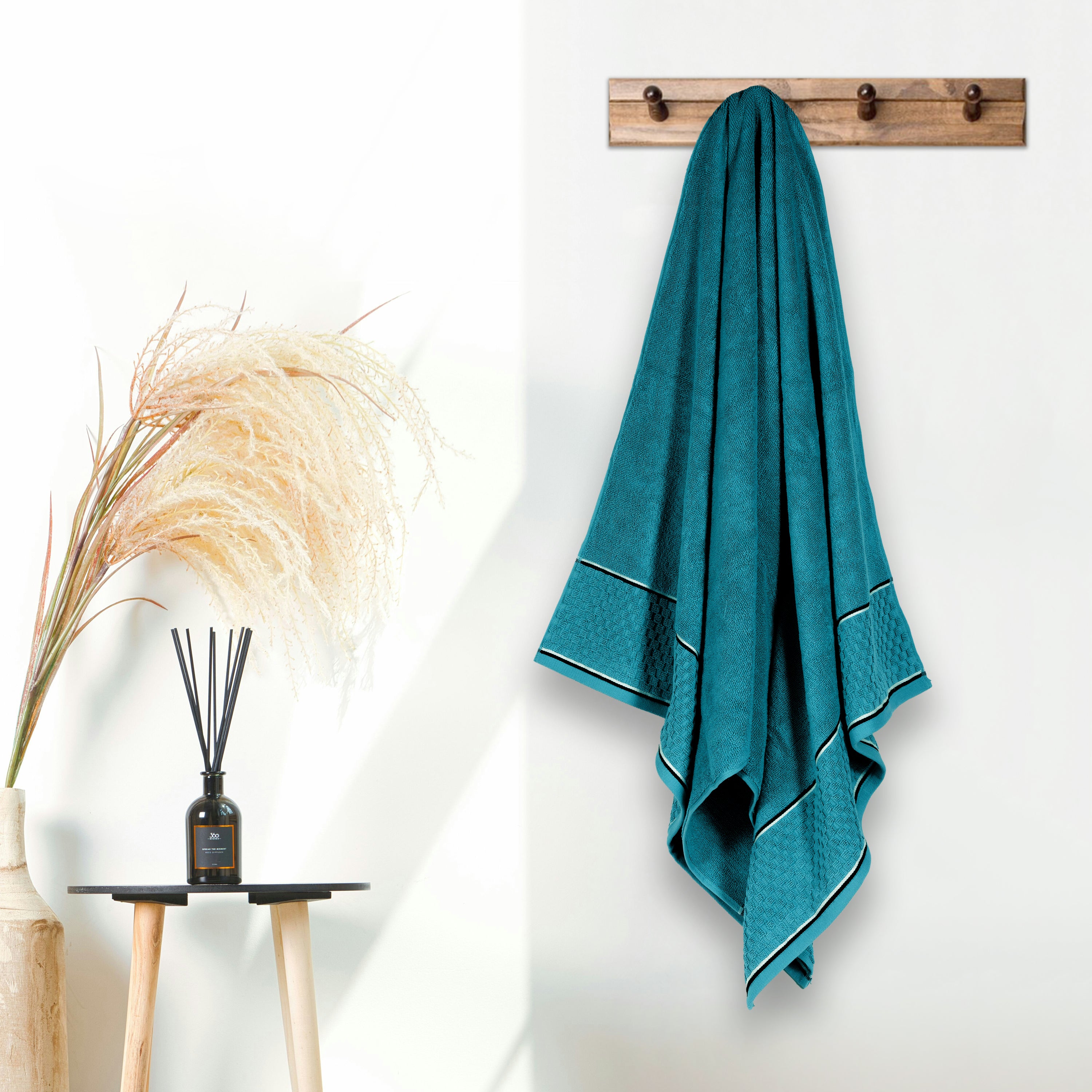 Waffle Green Bath Towel 550 GSM Pack of 1 Bath Towel