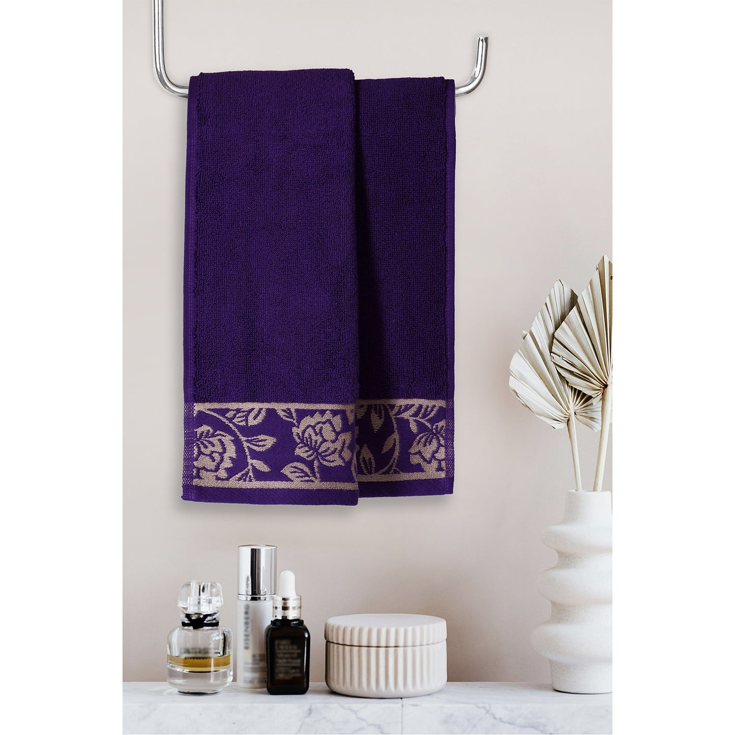Yarn Dyed Golden Flower Print Jaquard Petunia Hand Towel 600 GSM Pack of 2 Hand Towels