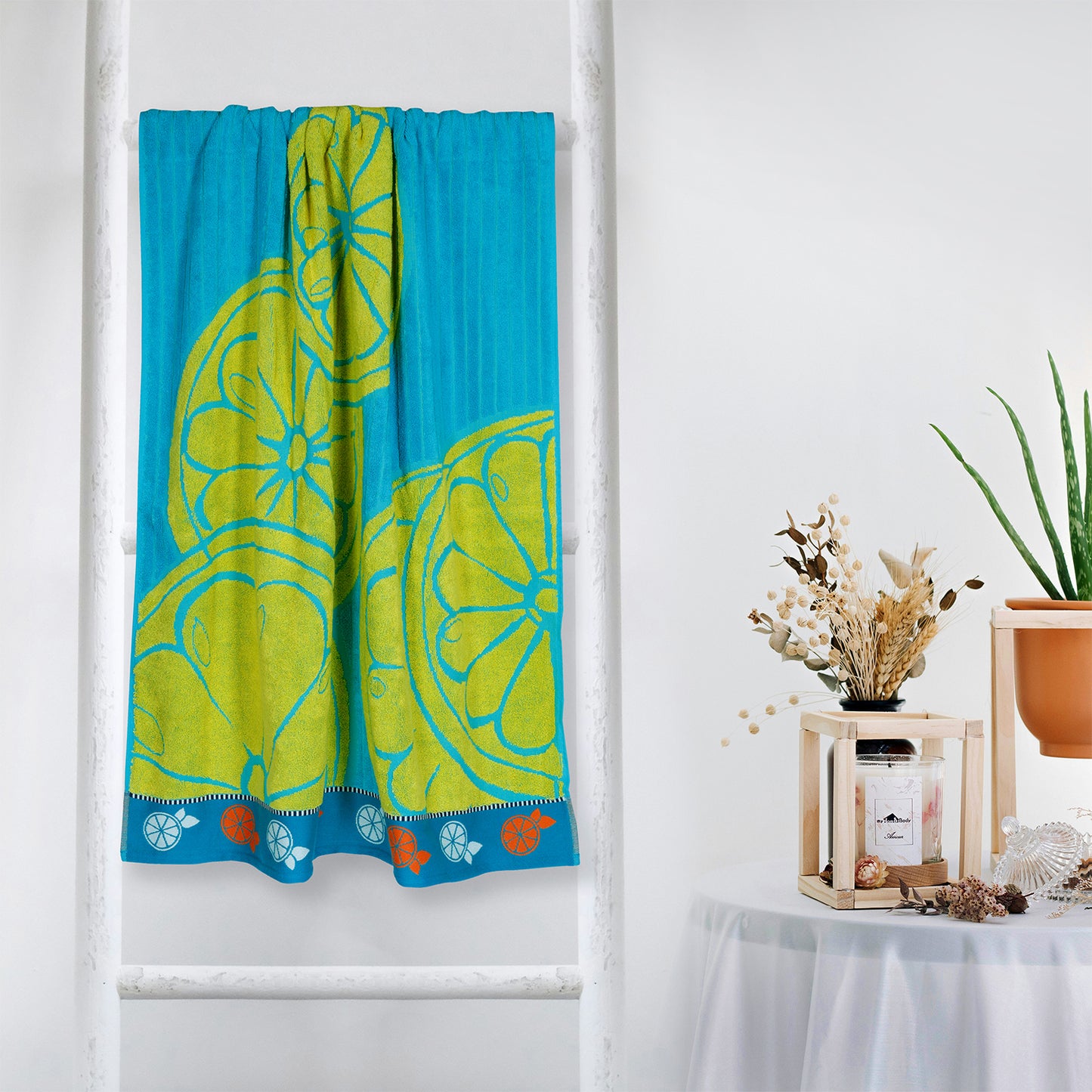 Lemon Fruit Pattern Yellow Bath Sheet 450 GSM Pack of 1 Bath Sheet